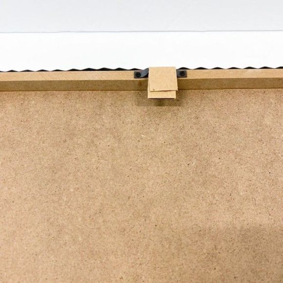 Home Decor Sign Happiness is Handmake - Picture 4 of 5